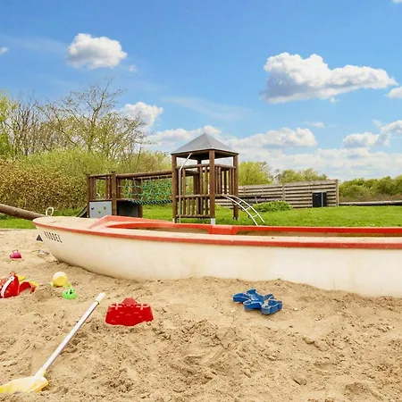 Five-bedroom In 1 Holiday home Vestervig
